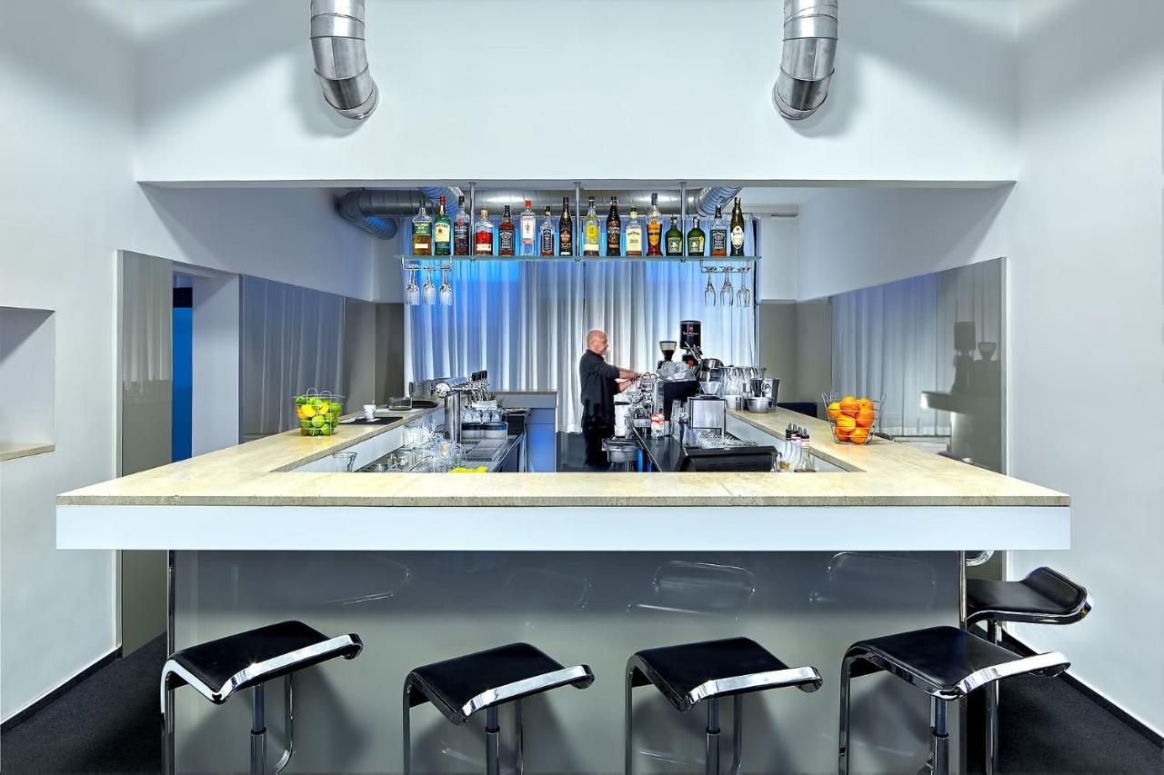 Wellness Hotel Orlik Kozarovice Exteriör bild
