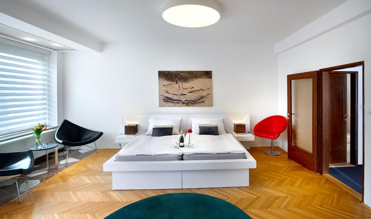 Wellness Hotel Orlik Kozarovice Exteriör bild