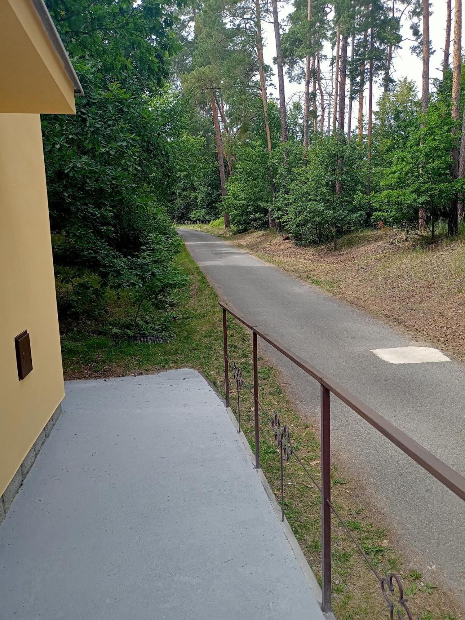 Wellness Hotel Orlik Kozarovice Exteriör bild